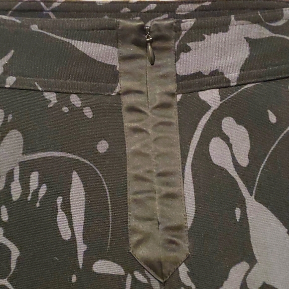 Bisou Bisou Black/Gray Abstract Print Zipper Dress Stretchy Ankle Pants Size 14 - Picture 7 of 8